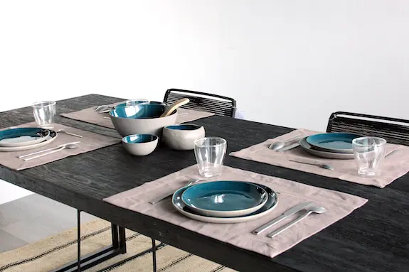 Mars Dining Table
